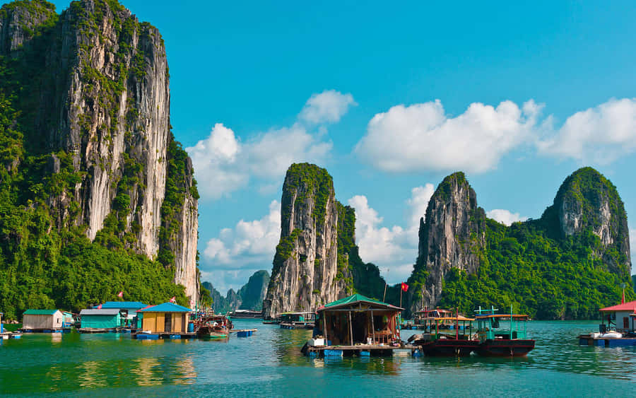 Vietnam's Halong Bay Floating Villages Wallpaper