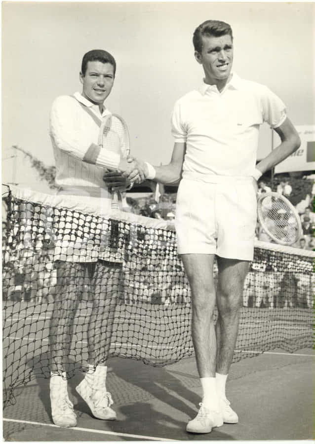 Vintage Tennis Players Net Handshake Wallpaper