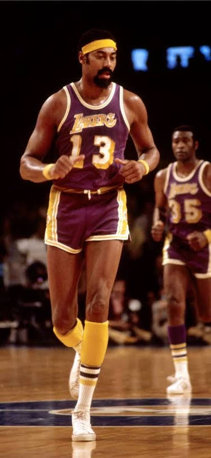 Wilt Chamberlain Running Wallpaper