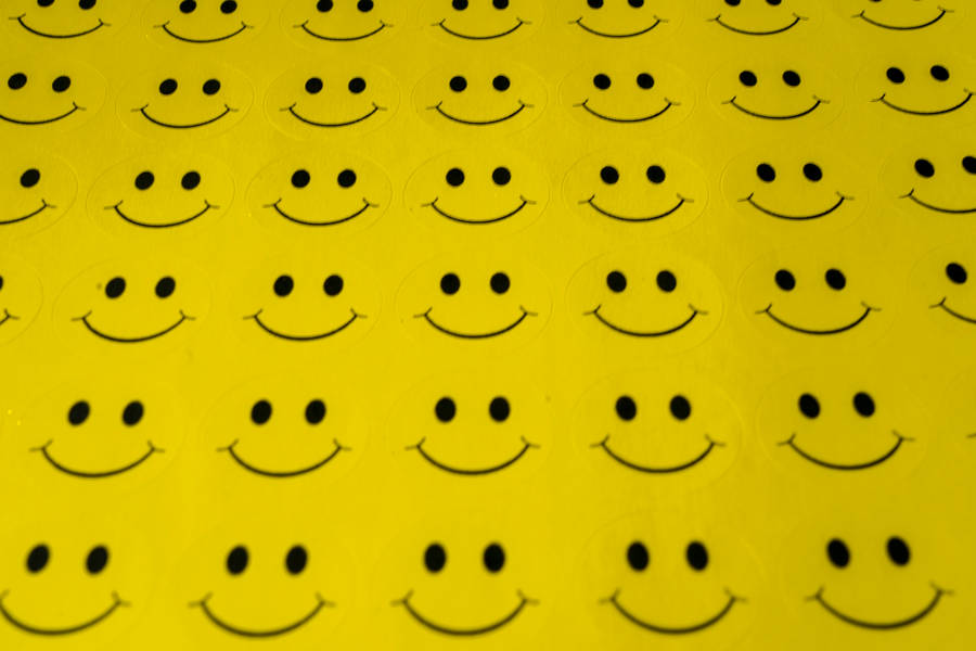 Yellow Smiley Faces Wallpaper