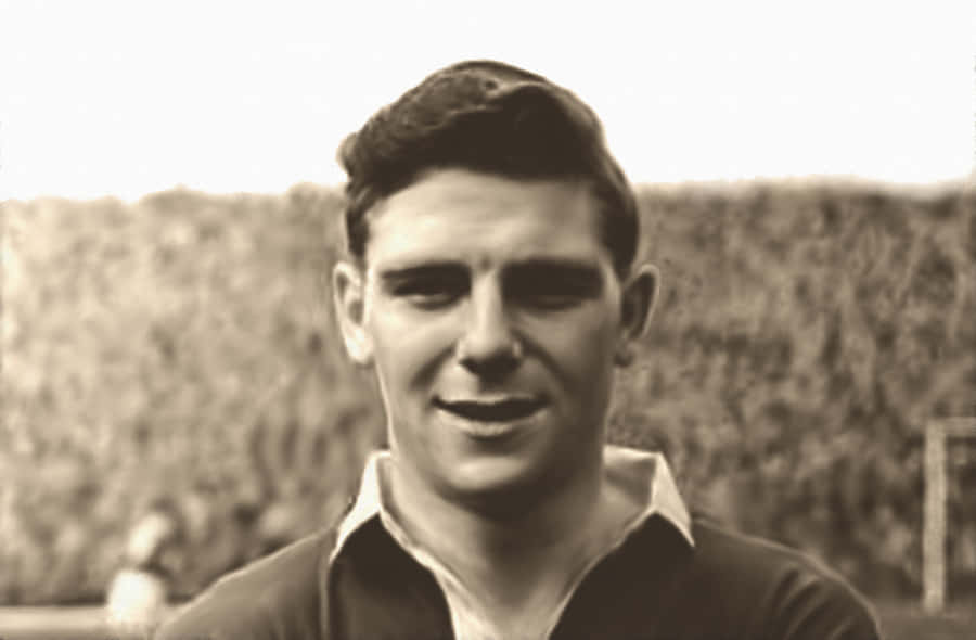 Young Duncan Edwards Of Manchester United Wallpaper