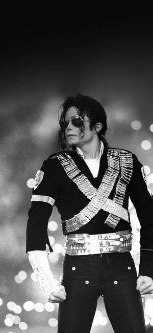 1125x2436 Michael Jackson Bw Concert King Of Pop #iphone #x #wallpaper Wallpaper
