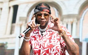 2 Chainz At Ball Music Festival Wallpaper