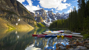 7680x4320 Bakgrunn Moraine Lake Albarta 8k Wallpaper. Wallpaper 4k 5k 8k Wallpaper