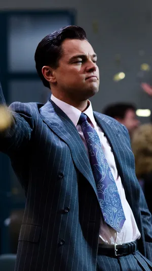 800x1420 Wallpaper The Wolf Of Wall Street, Leonardo Dicaprio Wallpaper