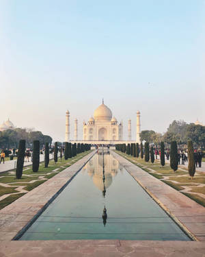 A Panoramic View Of The Taj Mahal Wallpaper