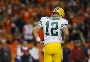 Aaron Rodgers Packers Quarterback Wallpaper