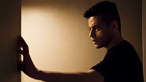 Actor Rami Malek Wallpaper