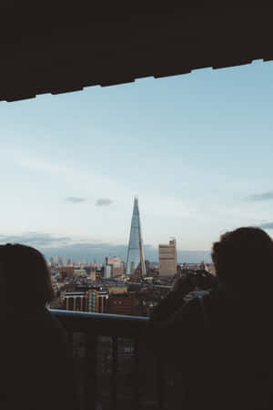 Admiring The Shard Wallpaper