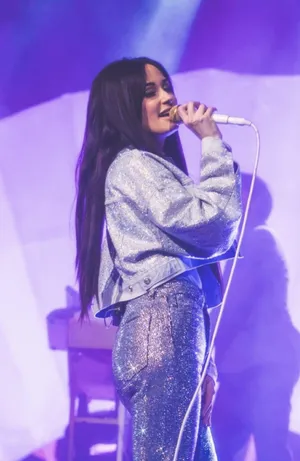 Aesthetic Kacey Musgraves Concert Wallpaper