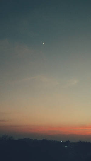 Aesthetic Sunset Sky With Crescent Moon Wallpaper