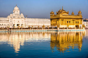 Akal Takht And Golden Temple Hd Wallpaper