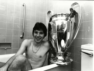 Alan Hansen Holding The 1978 European Cup In A Bathtub Wallpaper