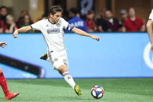 Alejandro Bedoya In La Cueva Wallpaper