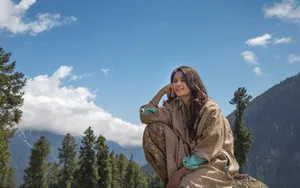 Alia Bhatt Highway Movie Veera Wallpaper