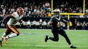 Alvin Kamara Chased Opponent Wallpaper