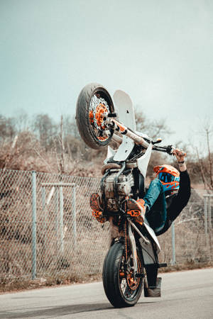 Amazing Motorcyclist Motorcycle Stunt Wallpaper