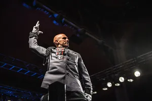 American Aew Wrestler Christopher Daniels In Gray Wallpaper