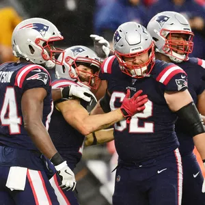 American Athlete Joe Thuney Wallpaper