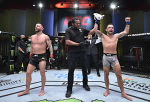 American Mixed Martial Artist Frankie Edgar Wins Against Pedro Munhoz Wallpaper