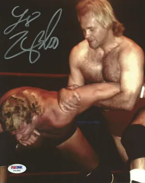 American Professional Wrestler Larry Zbyszko Signed Photograph Wallpaper