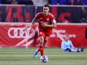 American Soccer Player Aaron Long Against Minnesota United Wallpaper