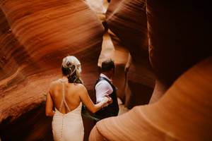 Antelope Canyon Exploring Wallpaper