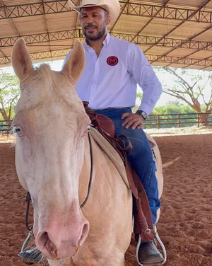 Antônio Rodrigo Nogueira In Cowboy Hat Wallpaper