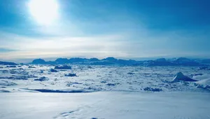 Arctic Vast Icy Landscape Wallpaper