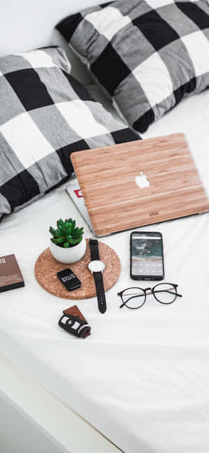 As Autumn Fades Into Winter, Cozy Up With Your Iphone And Enjoy The Season. Wallpaper