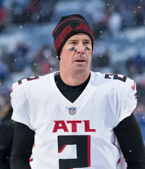 Atlanta Falcons Matt Ryan Wearing A Beanie Wallpaper