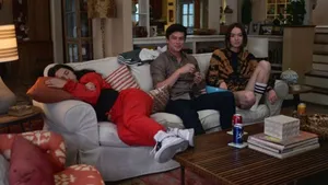 Atypical Actor Graham Phillips Wallpaper