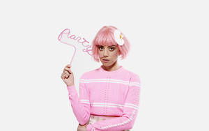 Aubrey Plaza Pink Hairstyle Wallpaper