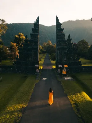 Bali Handara Gate Tourist Attraction Wallpaper