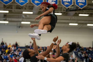 Basket Toss Cheerleading Wallpaper