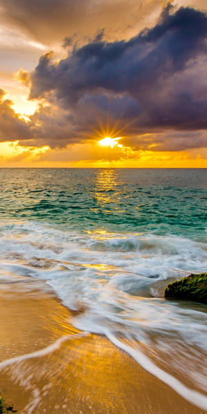 Beach Wave Iphone Sunset Through Clouds Wallpaper