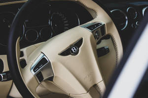 Beige And Black Bentley Car Steering Wheel Wallpaper