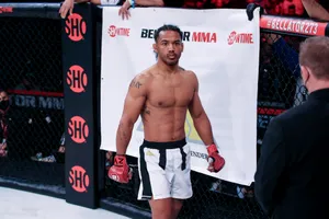 Bellator Star Ben Henderson Inside The Ring Wallpaper