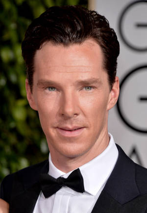 Benedict Cumberbatch In Formal Attire Wallpaper