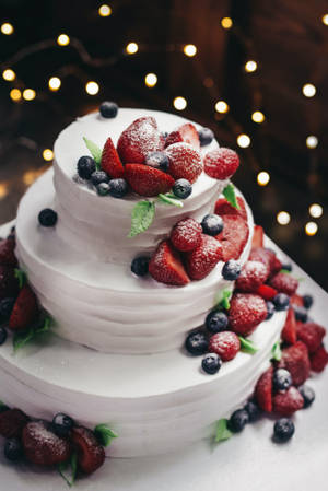 Berries And Cream Cake Wallpaper