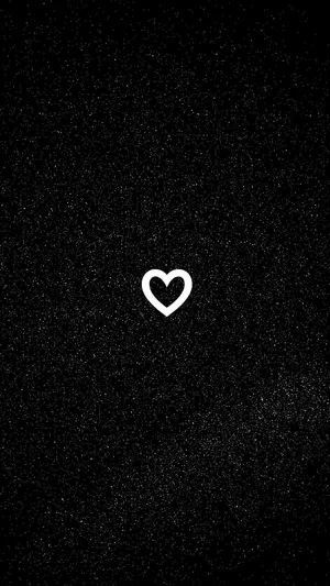 Black And White Aesthetic Heart Wallpaper
