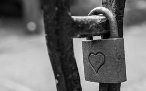 Black And White Heart Padlock Wallpaper