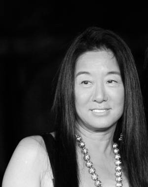 Black-and-white Portrait Of Vera Wang Wallpaper