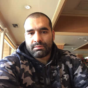 Blagoy Ivanov Taking Selfie Wallpaper