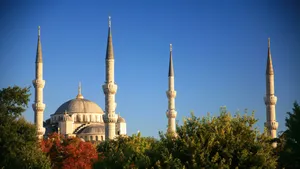 Blue Mosque With Vignette Effect Wallpaper