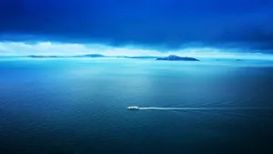 Blue Vast Ocean 4k Ipad Wallpaper