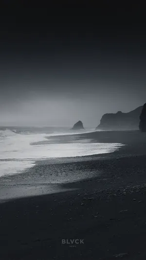 Blvck Paris Bw Beach Shore Wallpaper