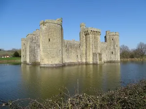 Bodiam Castle Moat Reflection Wallpaper