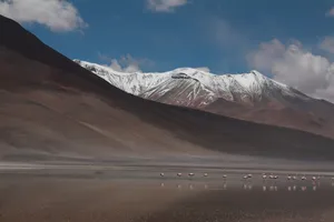 Bolivia Uyuni Mountain Range Wallpaper