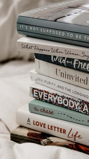 Books Iphone Aesthetic Cozy Wallpaper